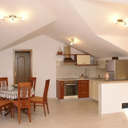 4274b Apartment *