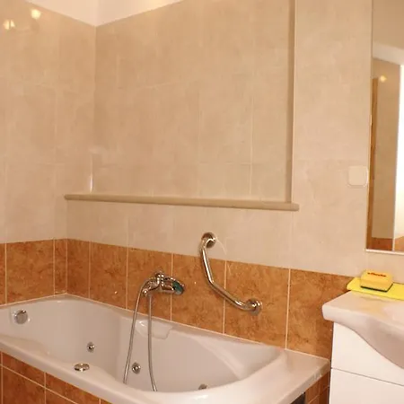 4274b Apartment *